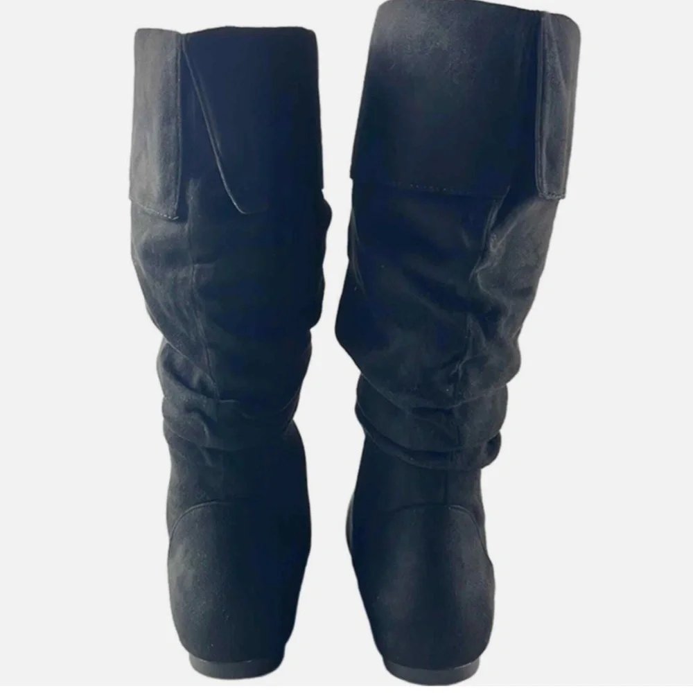 Women Slouchy Boots NWOB size 10